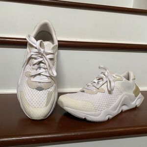 SOREL Kinetic RNEGD Lace White Women's Size 10